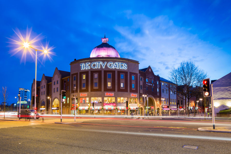 Wind Street at night