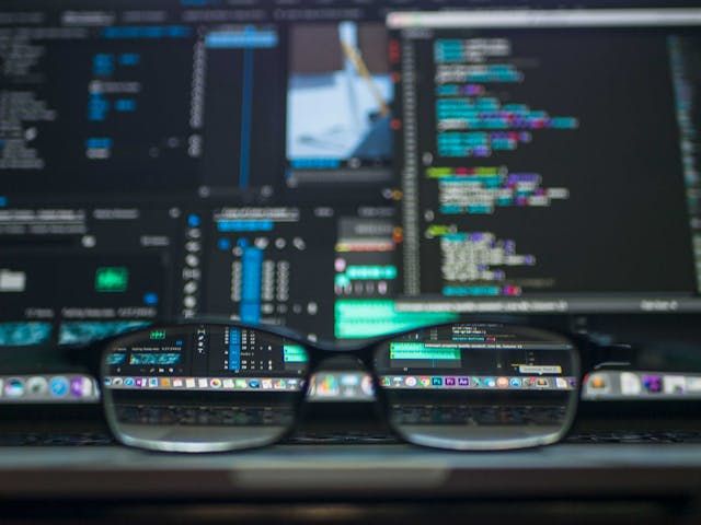 How to Choose the Right Software Solution for Your Industry