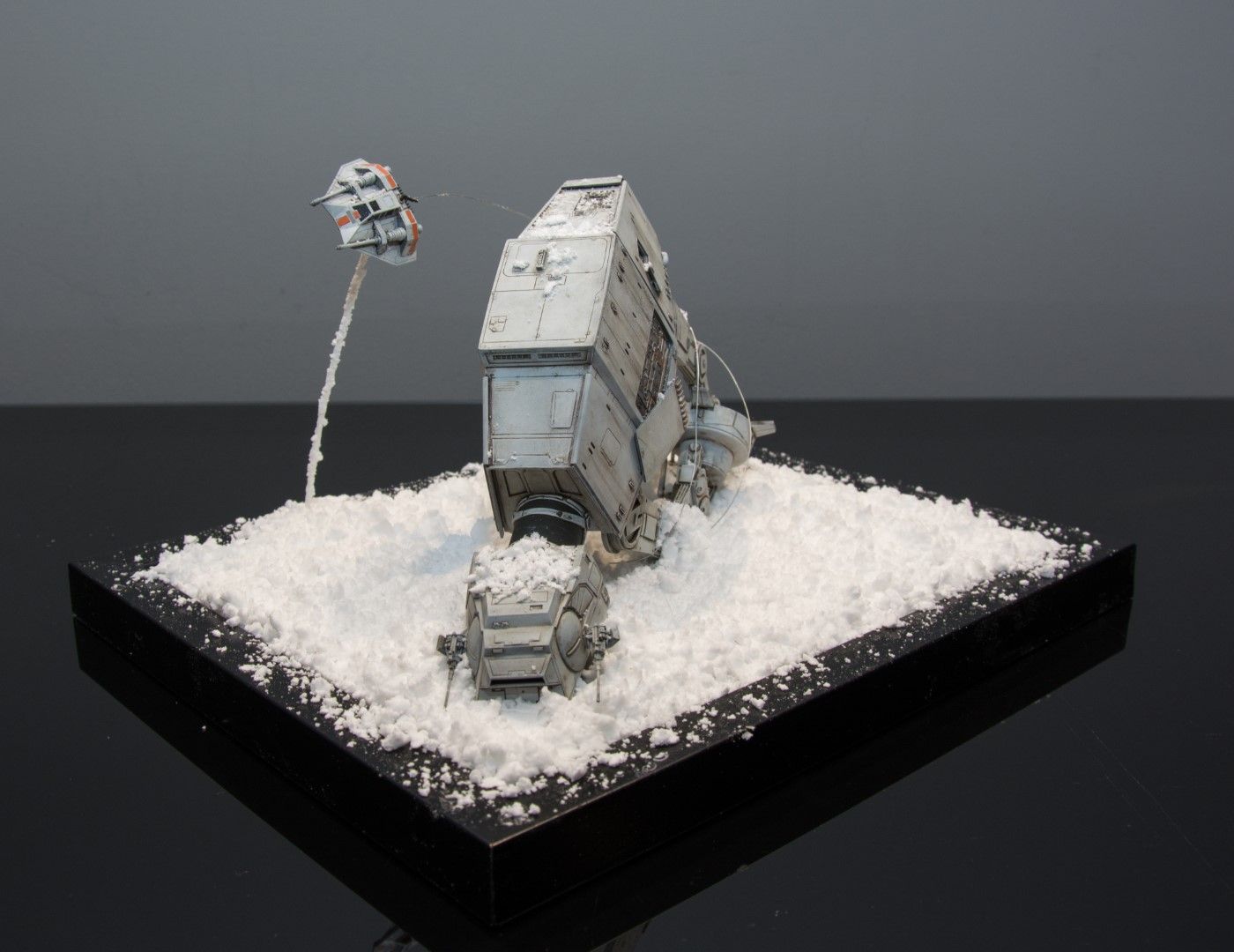 AT-AT_front_LFYOoeKCN4.jpg?ik-sdk-versio