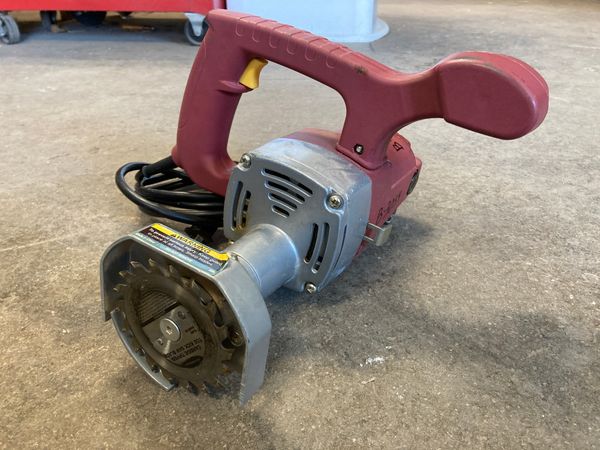 Chicago toe kick saw deals