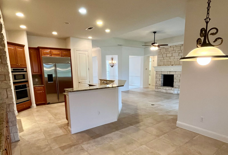 1413 Discovery Bay Dr - Interior/exterior photo 6
