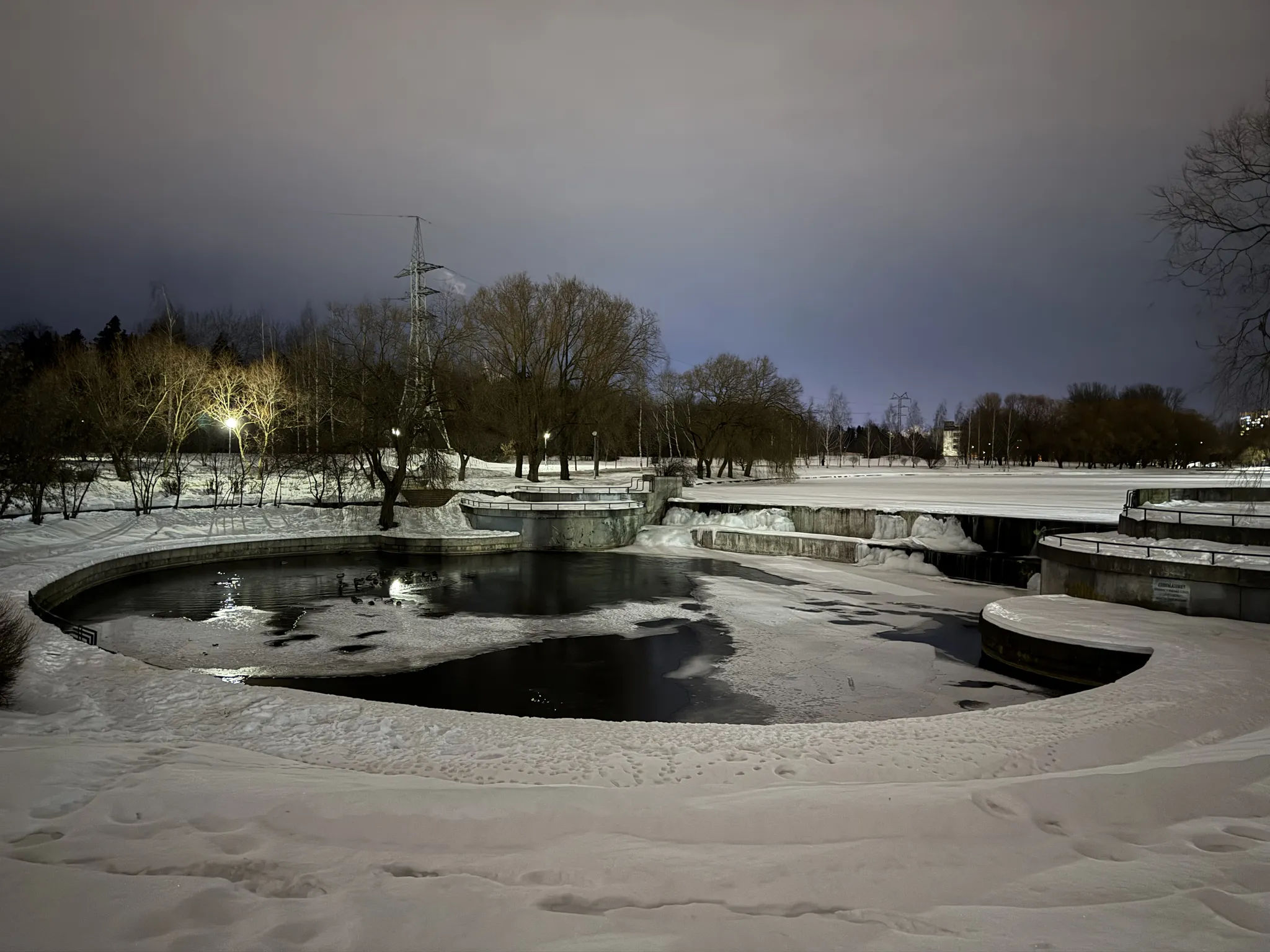 Искусственный водопад