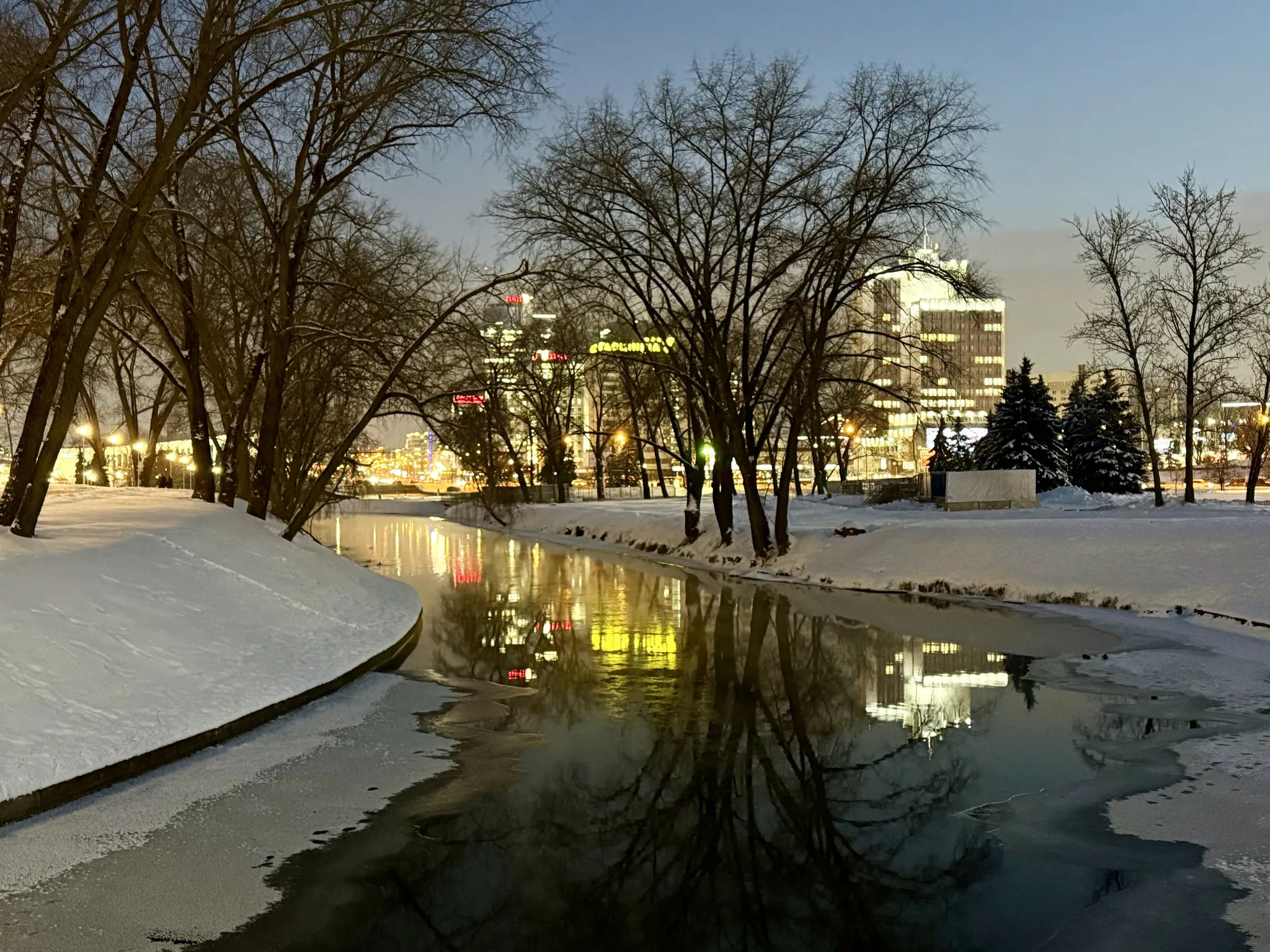 Отражения в реке