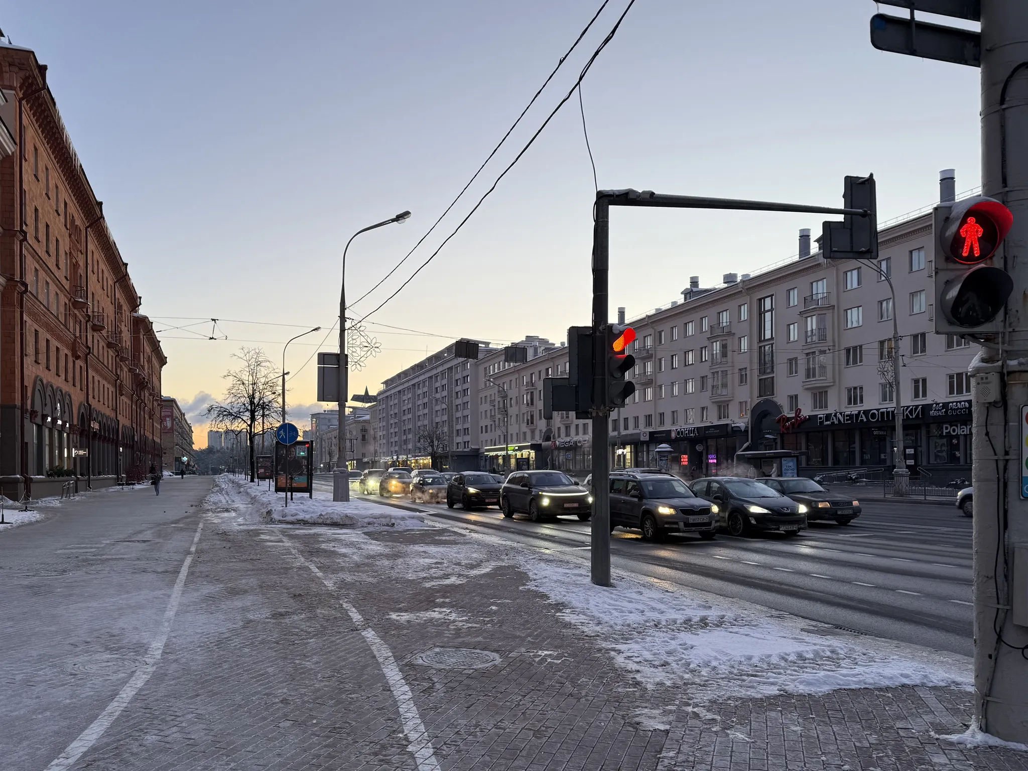 Перекресток Сурганова и Независимости