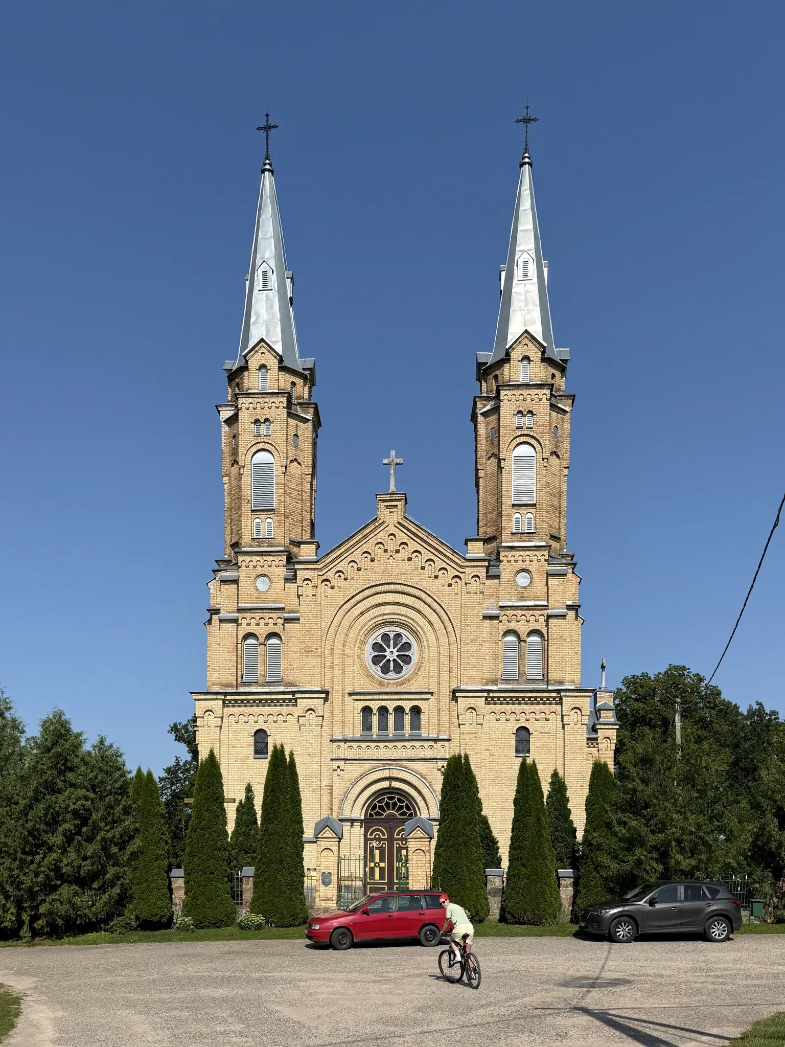 Костел в Белогруде