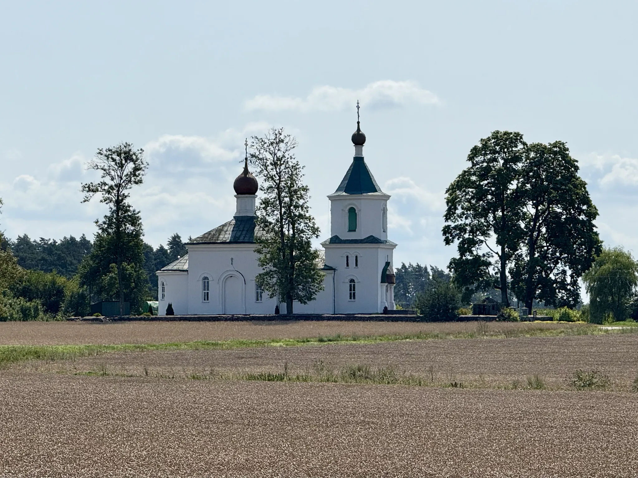 Церковь в деревне Феликсово