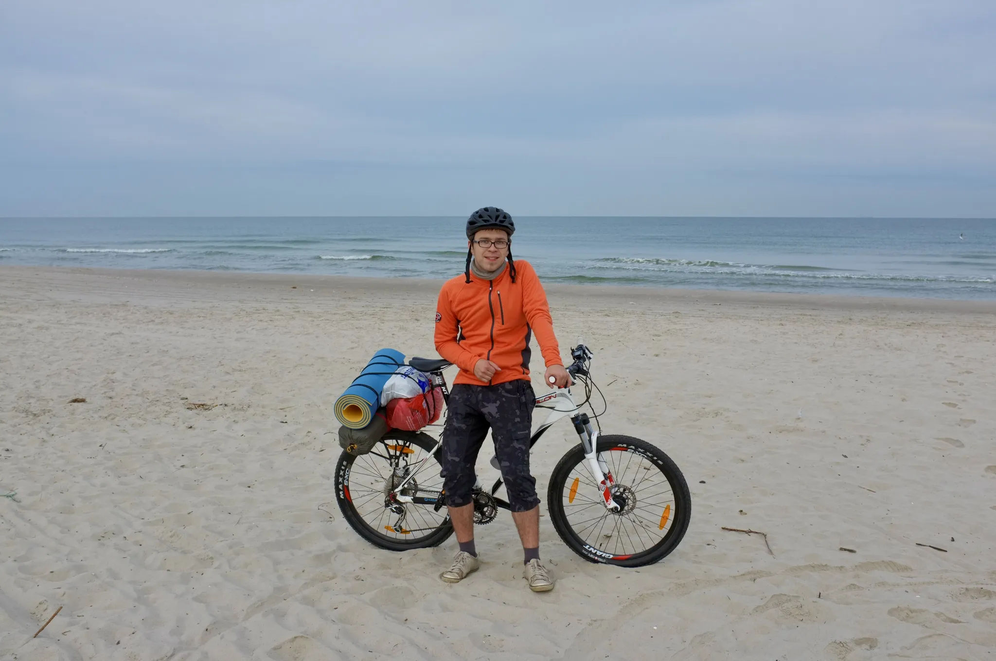 На Куршской косе у моря