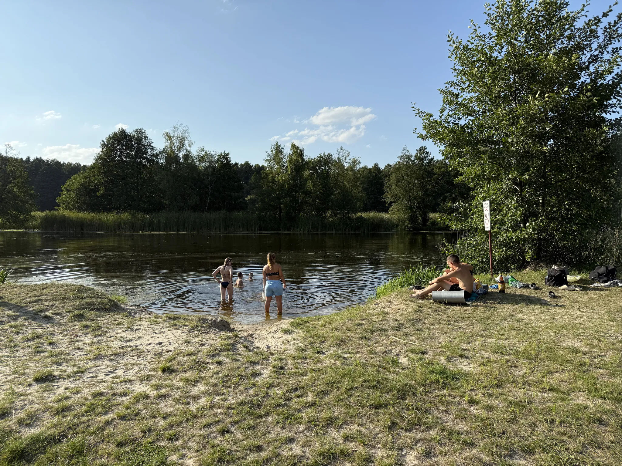 Пляж на реке Муховец