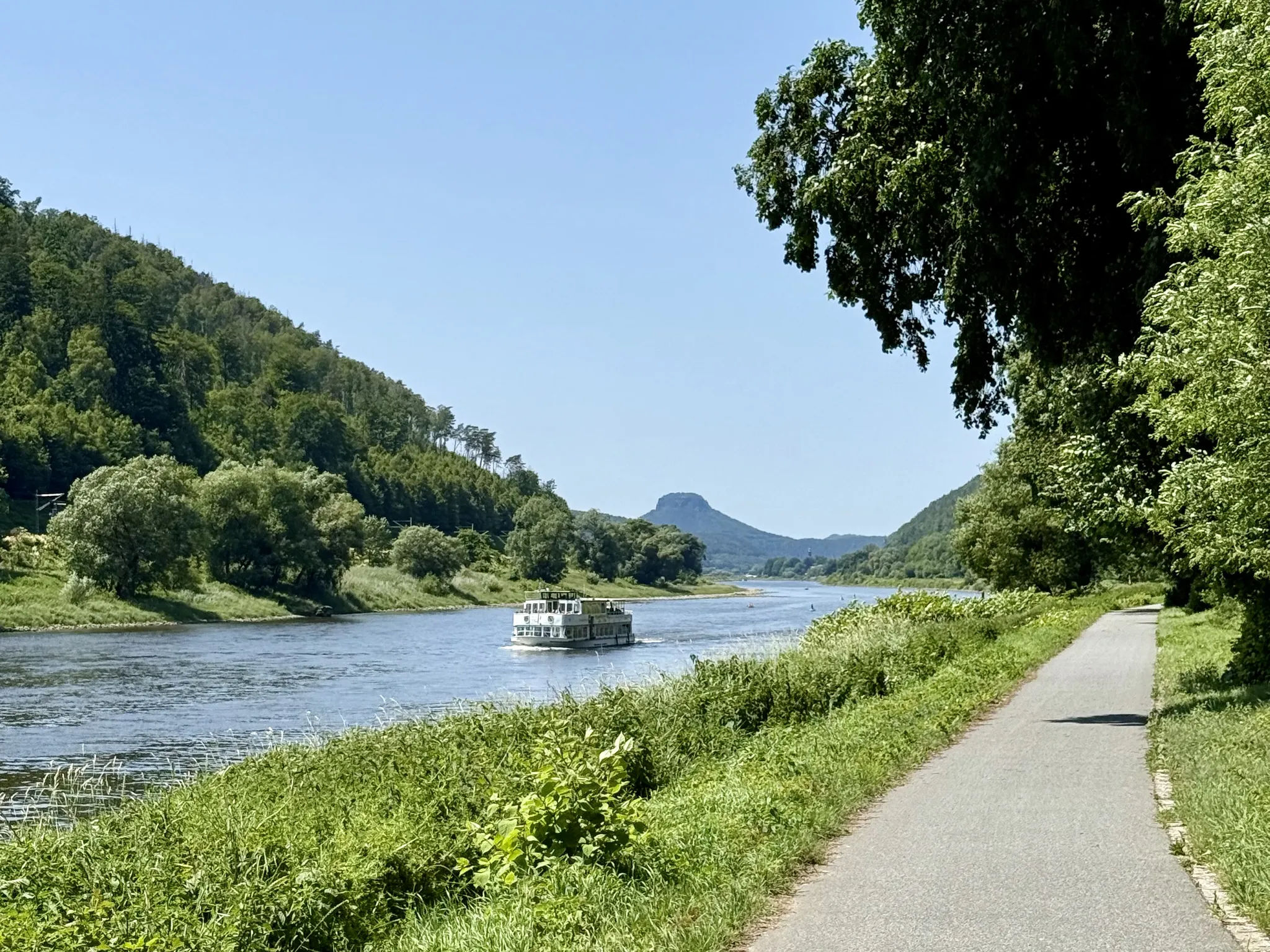 Пароход на Эльбе