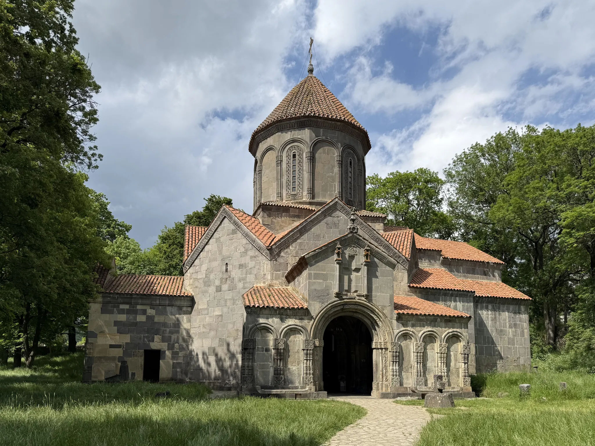 Храм в Манглиси