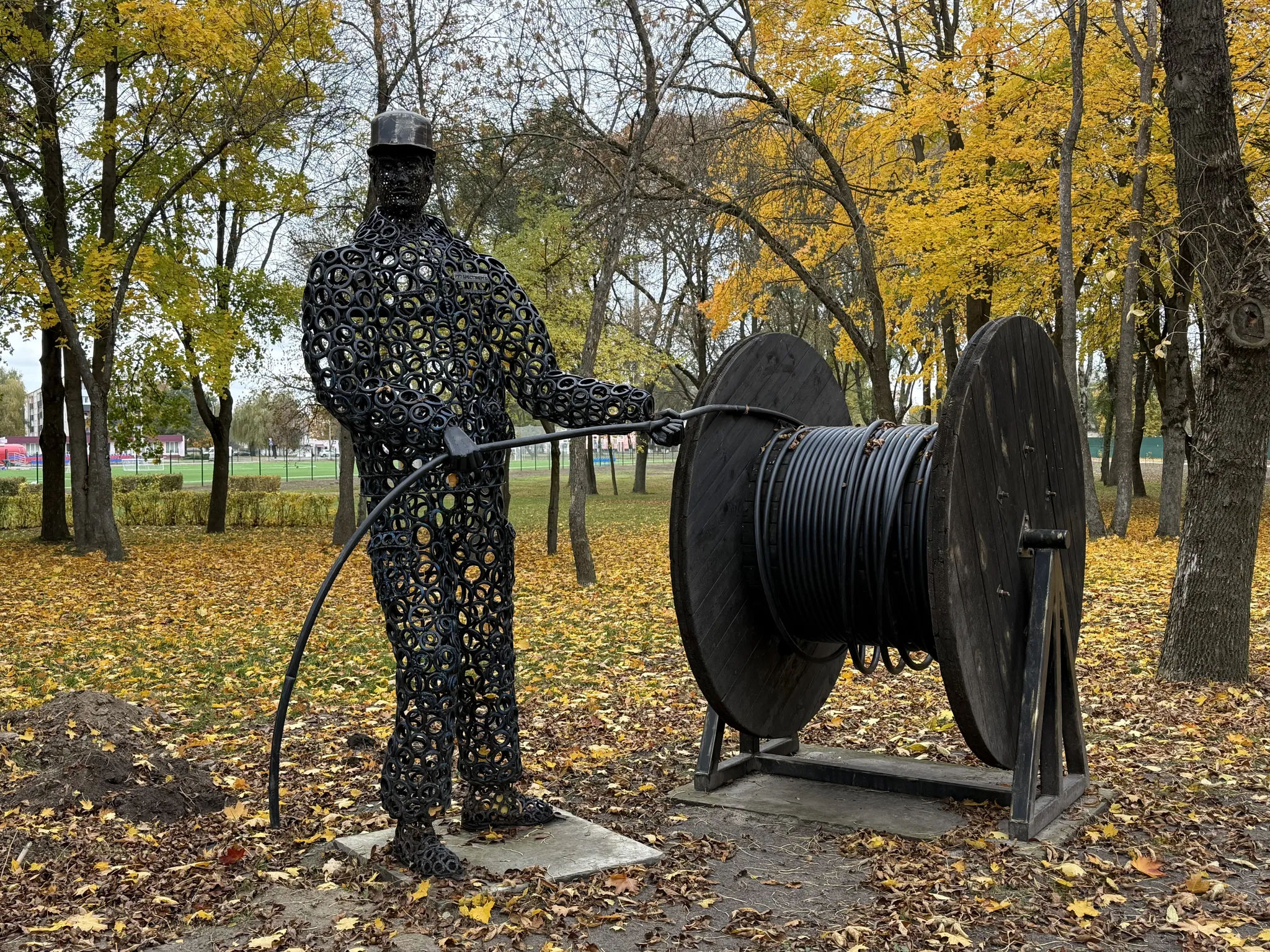 Статуя в парке Белоозерска