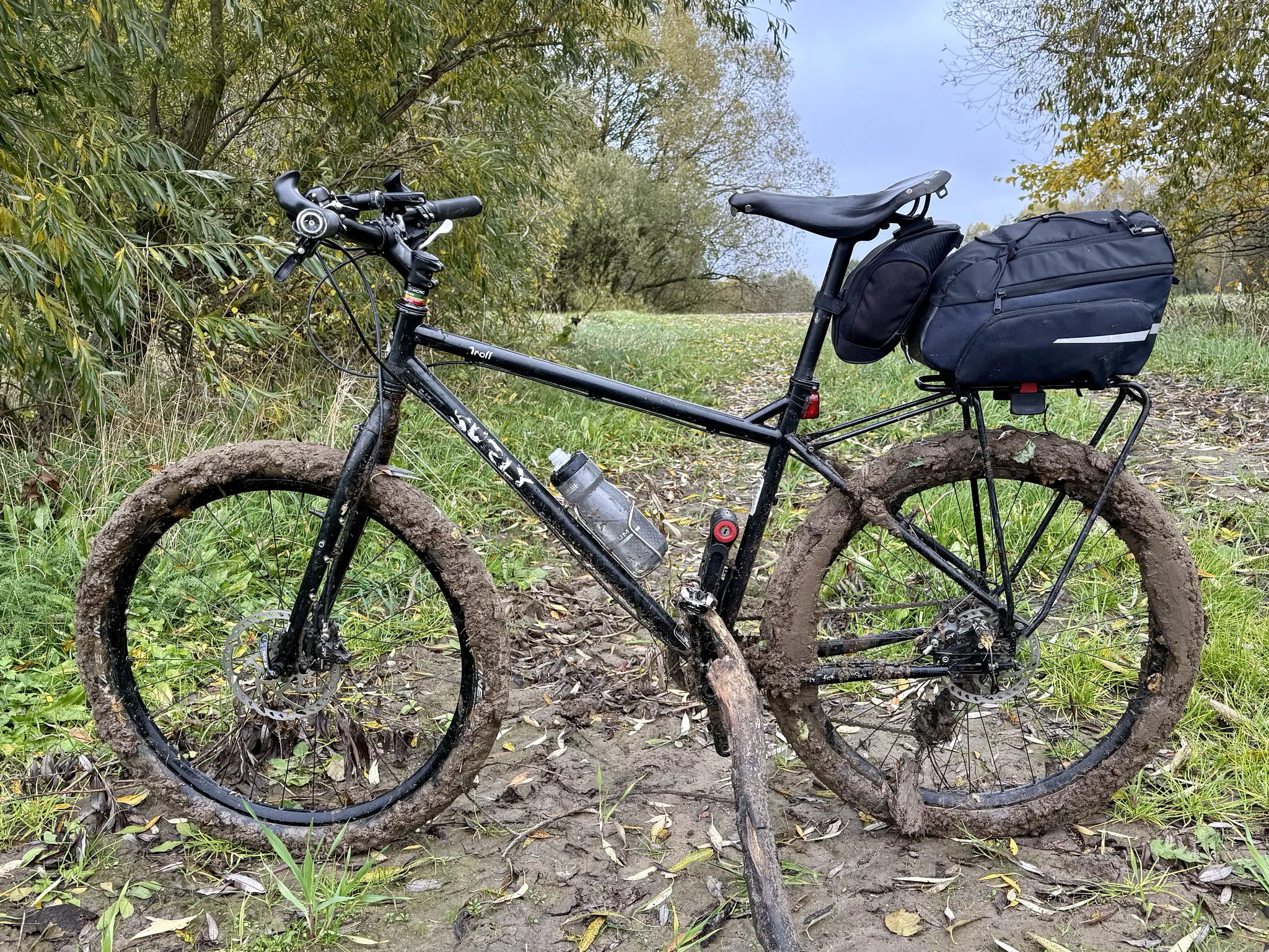 Велосипед в грязи