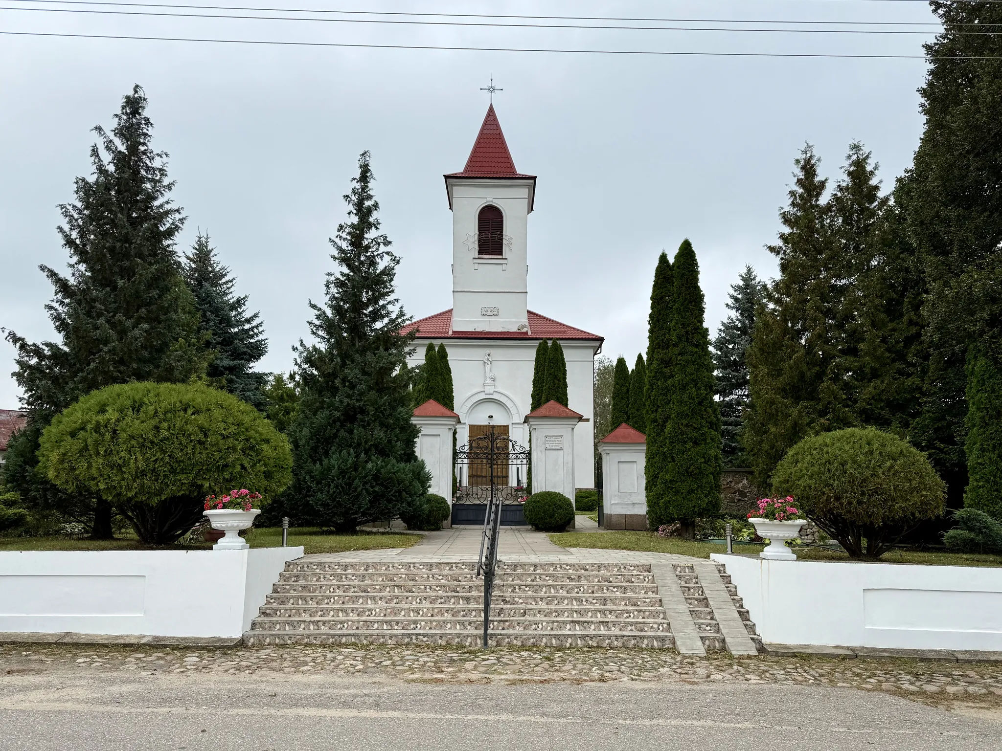 Костел в Адамовичах