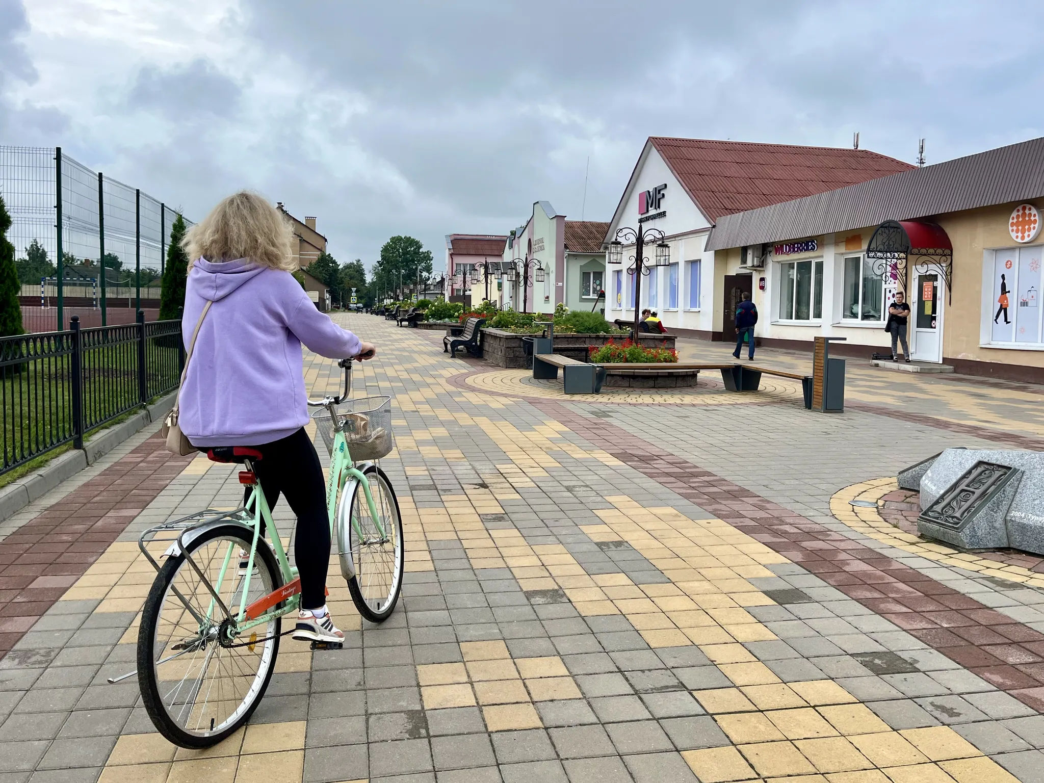 Велосипедистка в Иваново