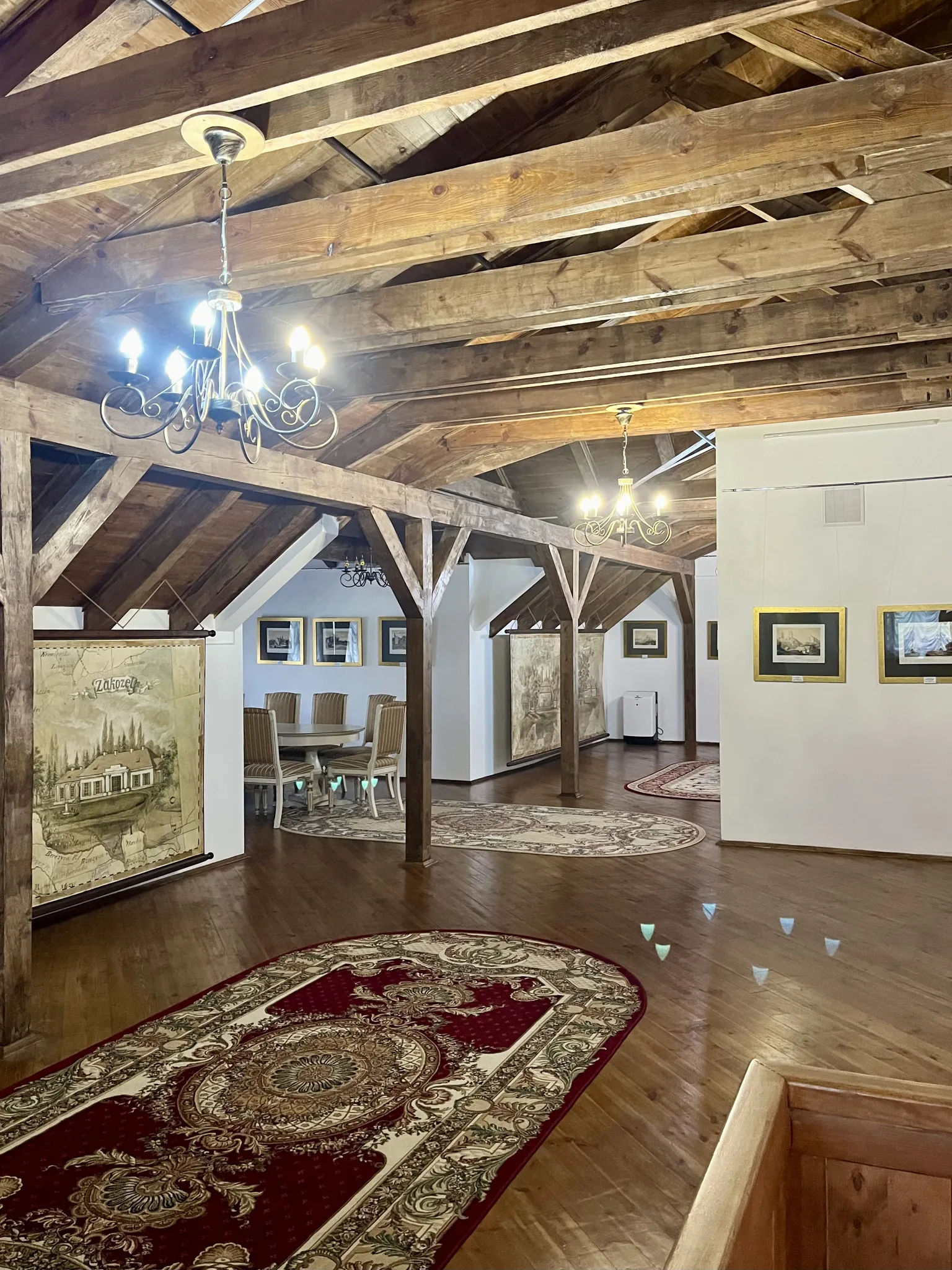 Внутри музея Наполеона Орды