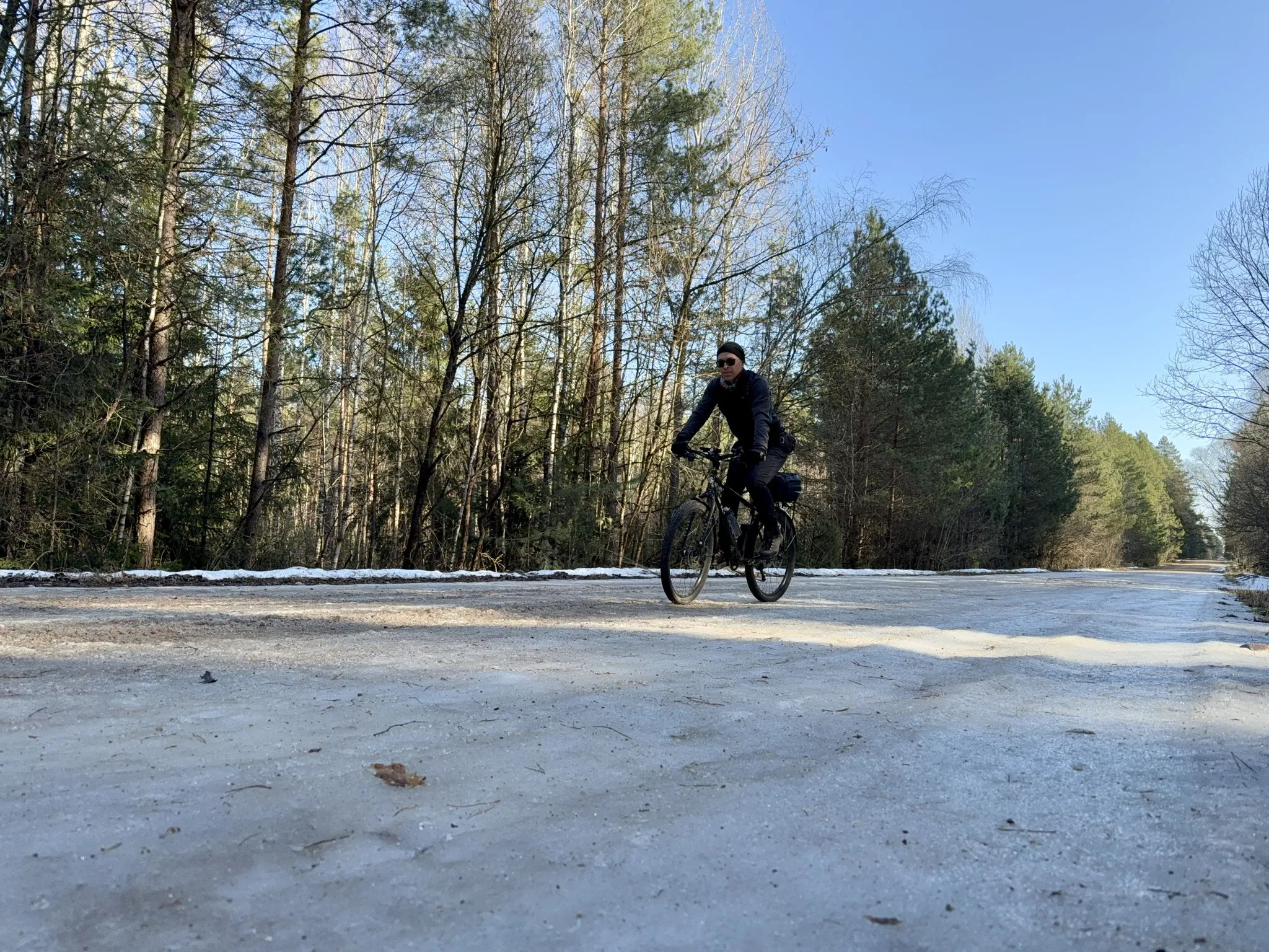 Велосипедист на льду