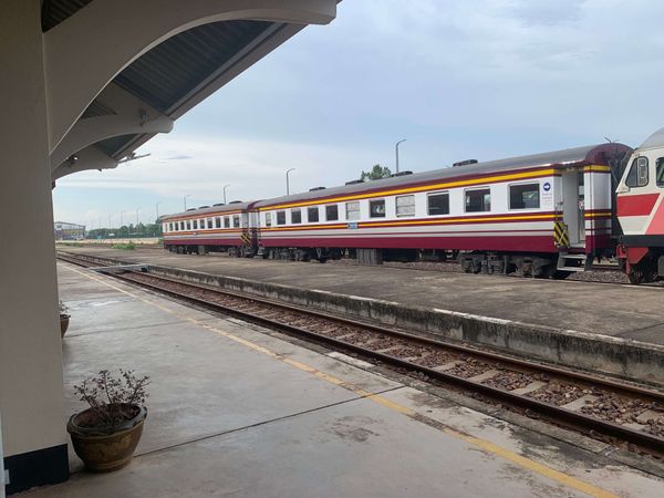 train to nong khai