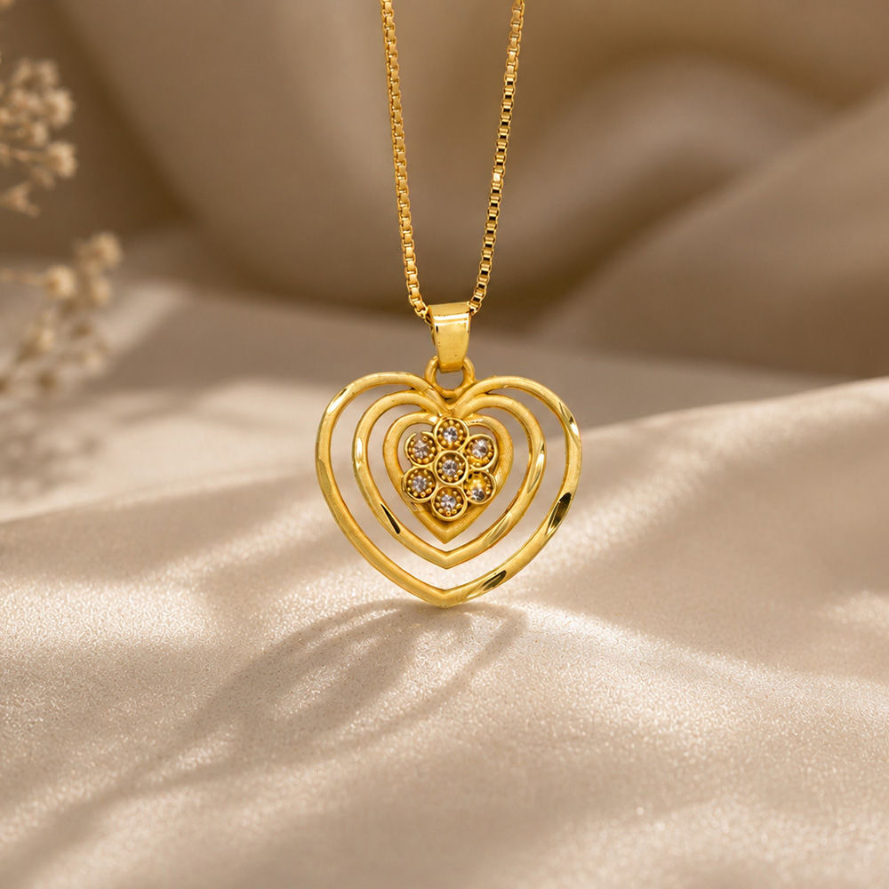 Radiant AD Stone Romantic Heart Shape Gold-Plated Necklace thumbnail 2