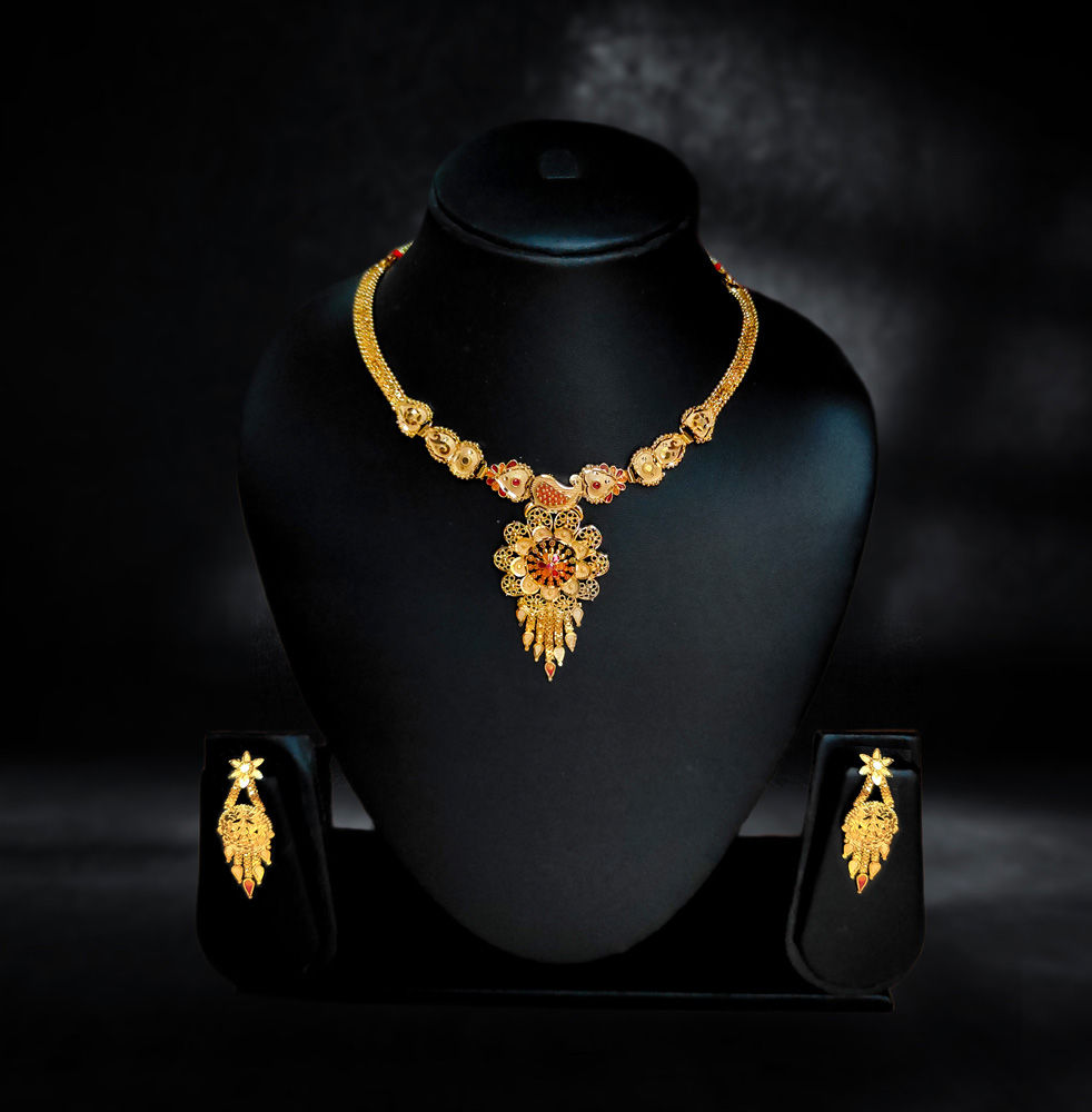 Gold-Toned Forming Necklace Set with Meenakari Floral Pendant thumbnail 2
