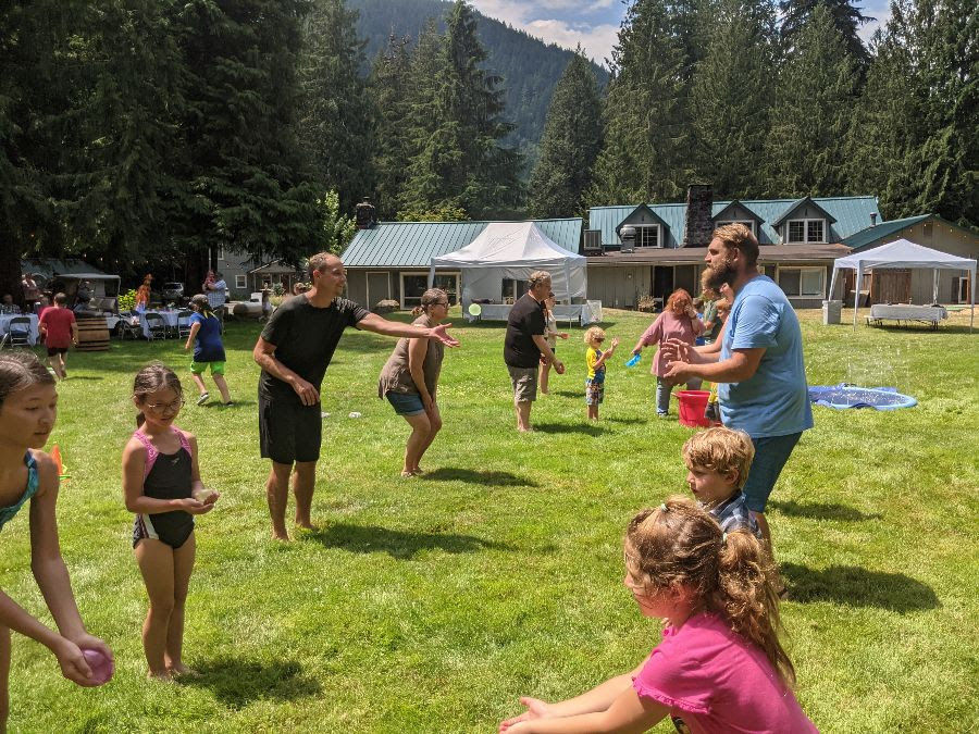 Family Fun Day - Balloon Toss