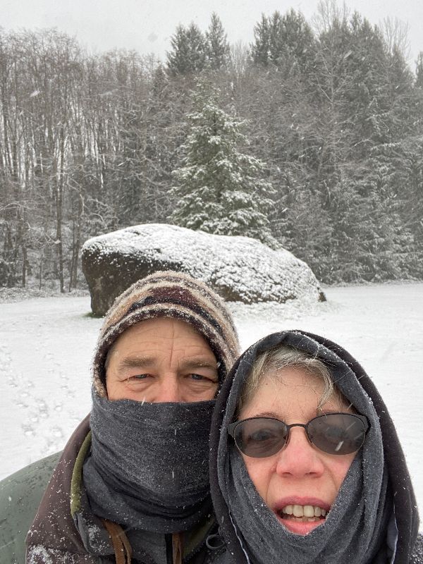 snowing It's snowing!