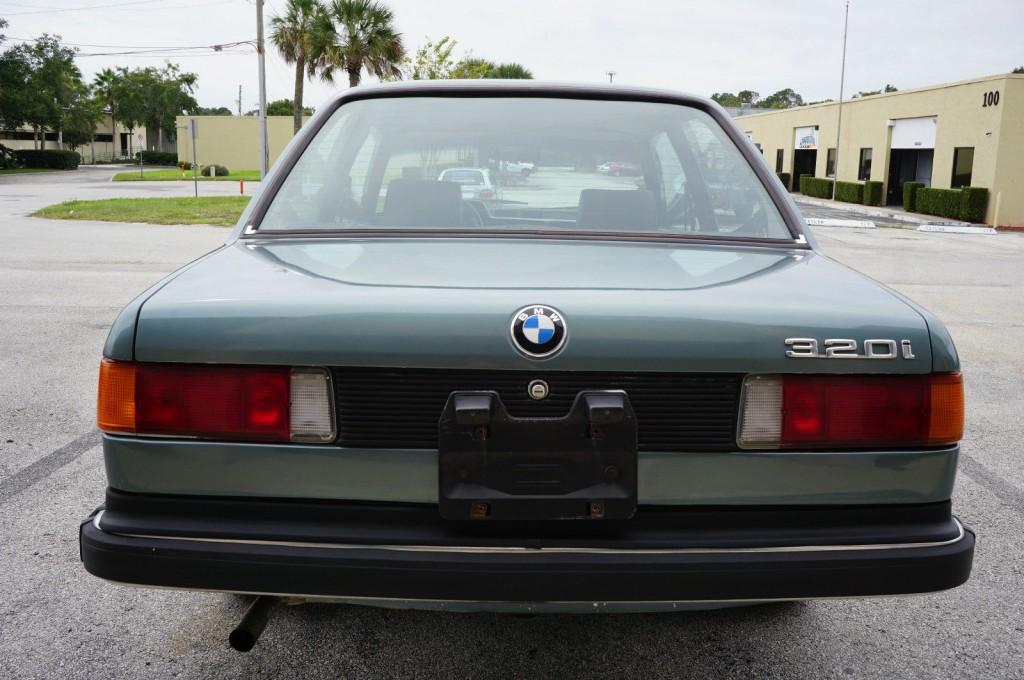 1982 BMW 320i Coupe
