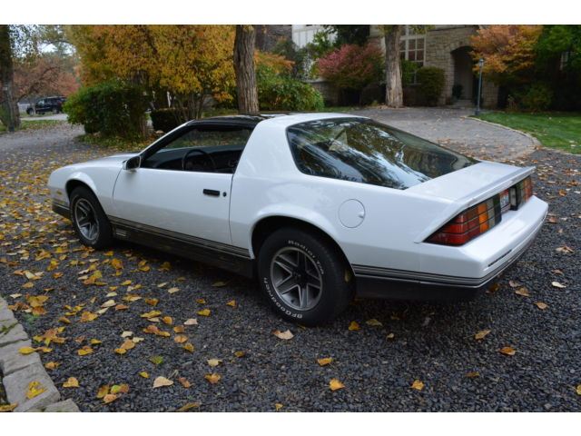 1985 Chevrolet Camaro Z28 T TOP