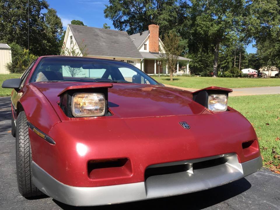 NICE 1987 Pontiac Fiero GT