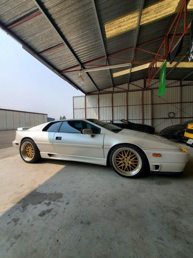 1989 Lotus Esprit SE
