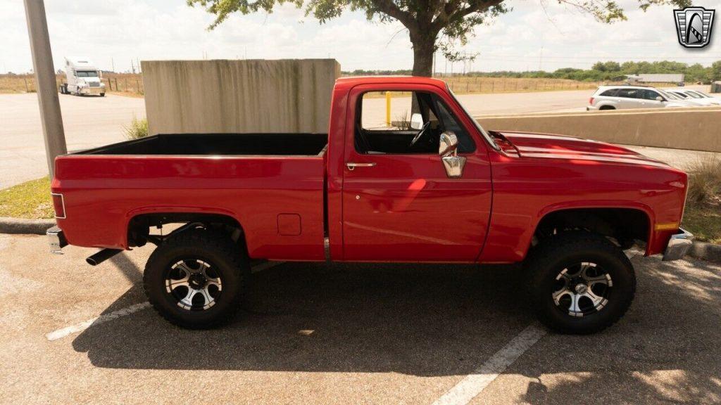 1986 GMC K1500 SIERRA