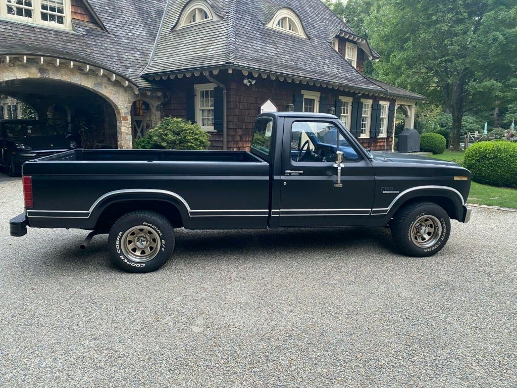 1986 Ford F-150 Long Bed