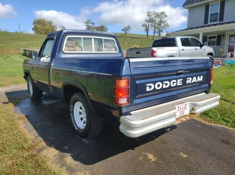 1982 Dodge D150 Slant Six 4 Speed