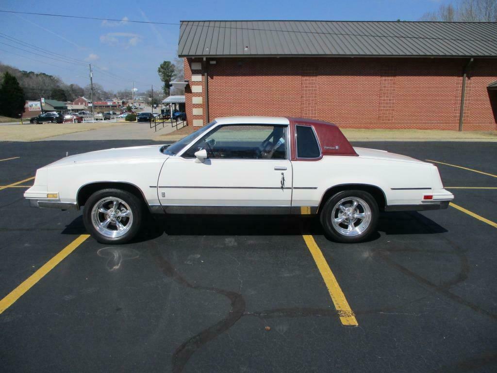 1984 Oldsmobile Cutlass Brougham