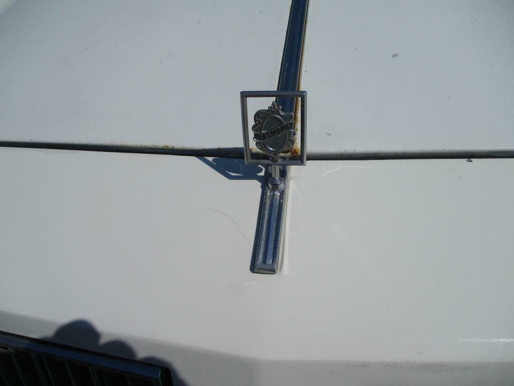 1984 Oldsmobile Cutlass Brougham