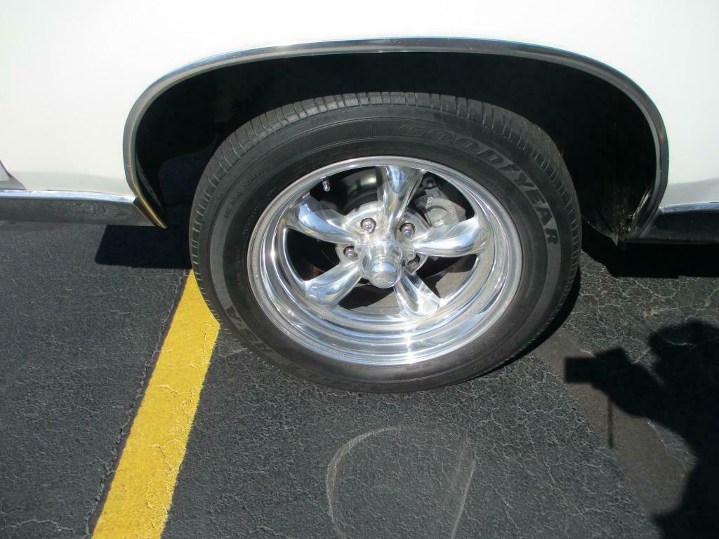 1984 Oldsmobile Cutlass Brougham