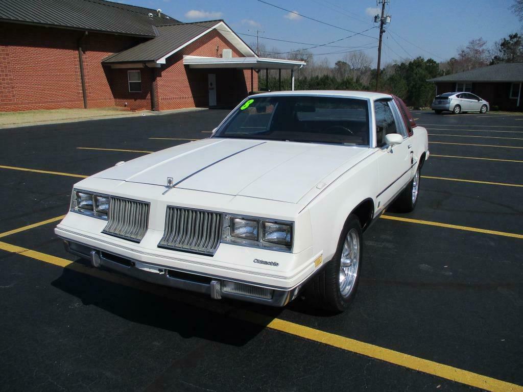 1984 Oldsmobile Cutlass Brougham