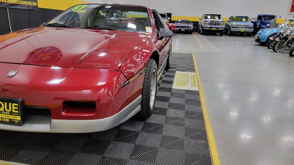 1987 Pontiac Fiero GT 2.8 V6 5-Speed Manual