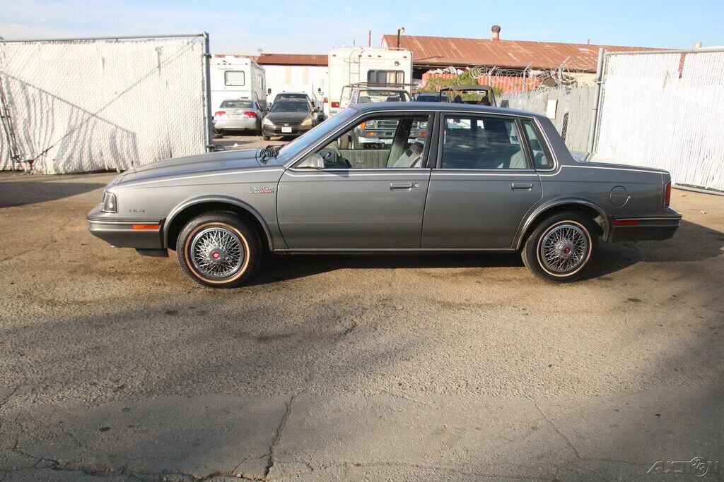 1986 Oldsmobile Cutlass LS