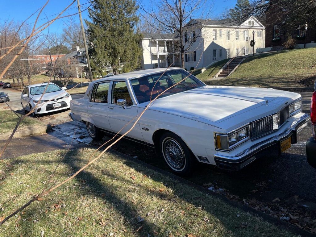 1982 Oldsmobile Ninety-Eight Regency