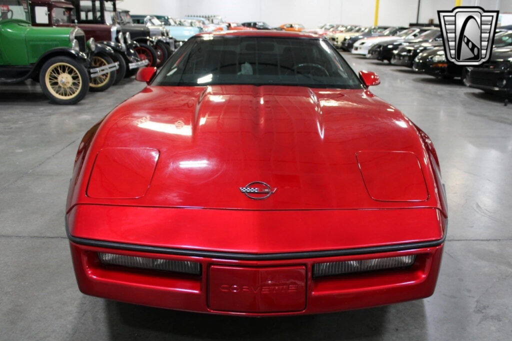 Red 1989 Chevrolet Corvette Coupe 350 CID V8