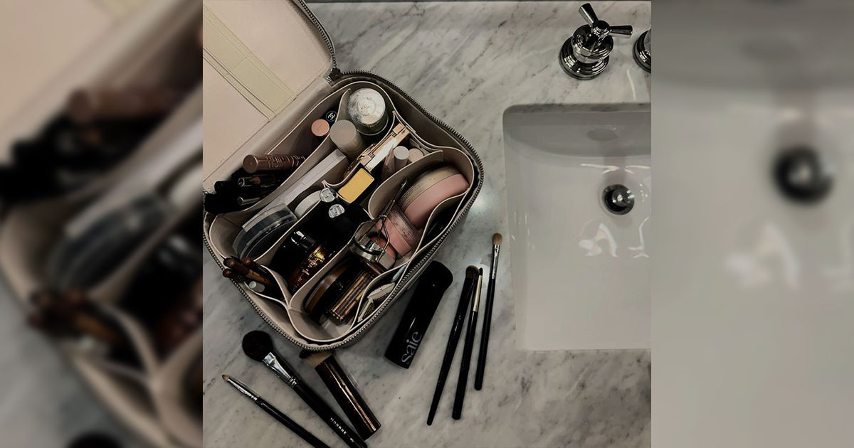 makeup kit