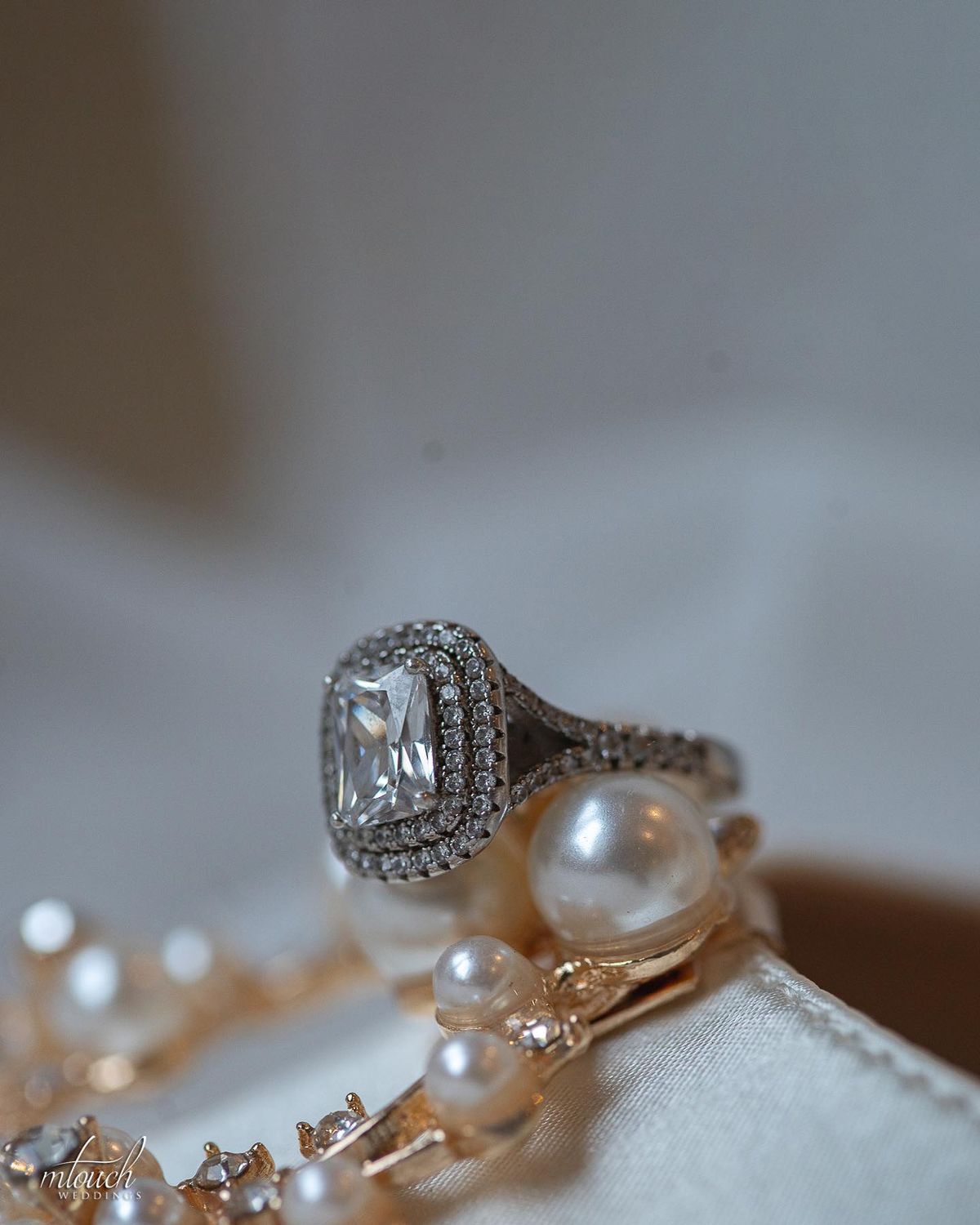 Editorial Weddings gallery image 12