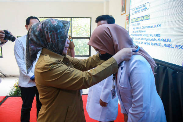Pemprov Banten Komitmen Optimalkan Pemerataan Pelayanan Kesehatan Pemprov Banten Komitmen Optimalkan Pemerataan Pelayanan Kesehatan
