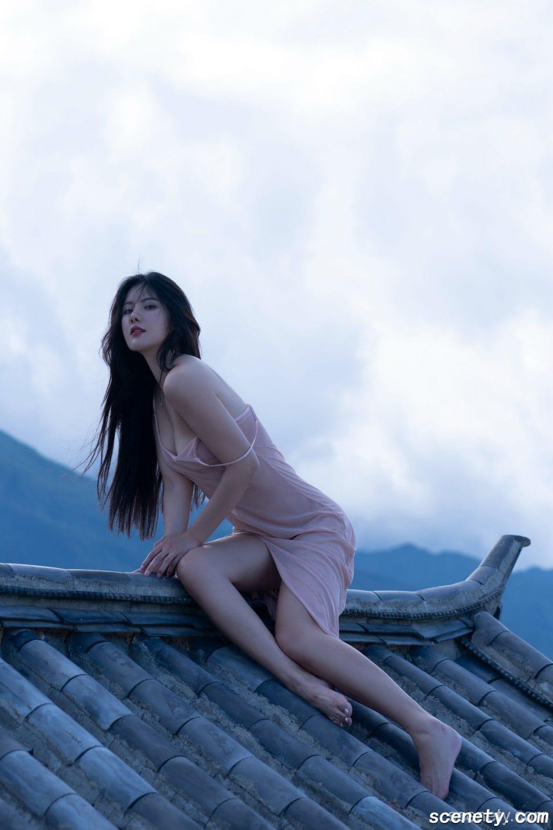 就是阿朱啊 NO.02 - 屋顶 [105P1V-2.75GB]