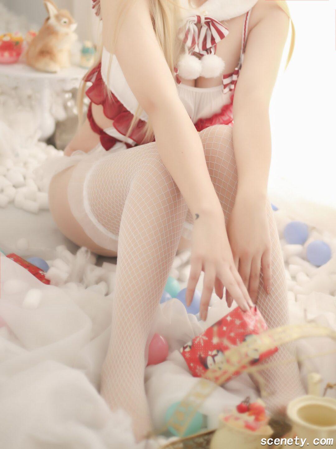 【棕桠阿狗崽】微博性感可爱妹子COS写真合集[11套][3.3GB]
