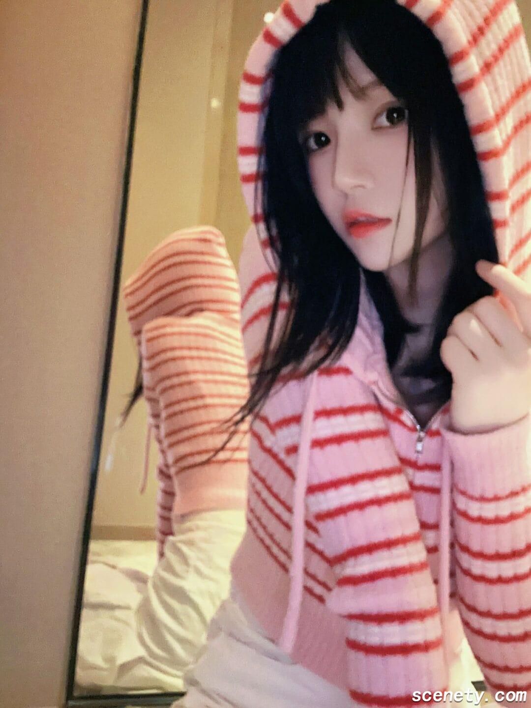 【桜桃喵】NO.152 条纹毛衣 [22P-98MB]
