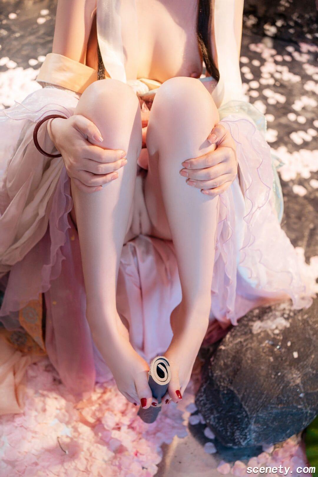【爆机少女喵小吉】MXJ_093 荷花池 [65P3V-1.08GB]