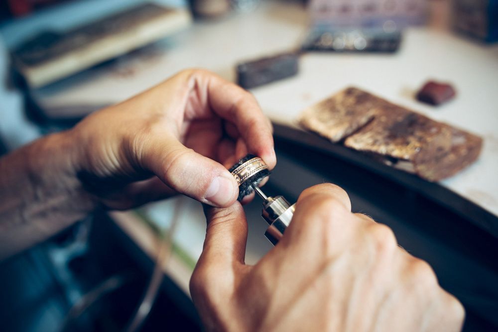 Schmuck-Reparaturen bei Juwelier Manuel in Ahlen