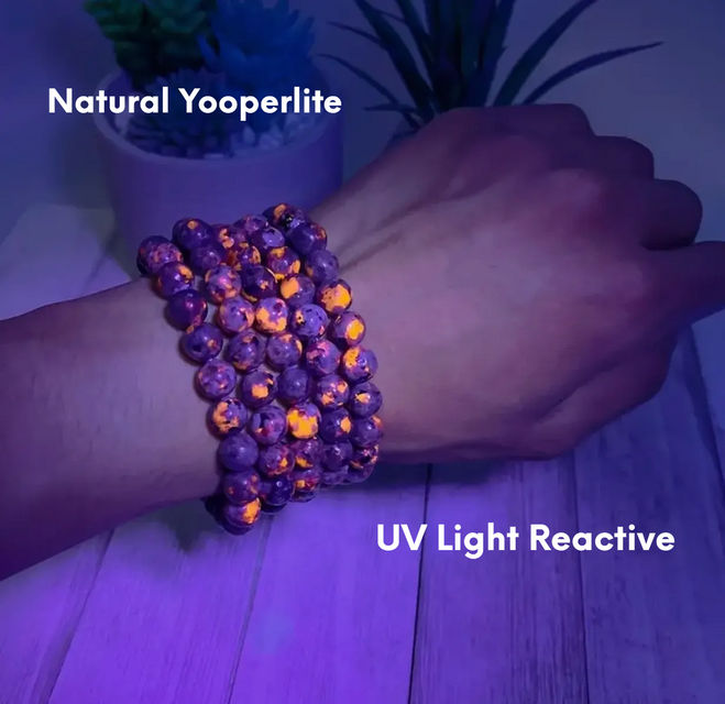 Yooperlite and Sodalite Glow Stone Bracelet