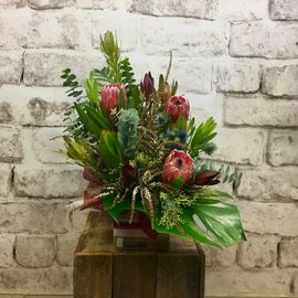Fresh Flower Arrangements delivered in Newcastle Suburbs